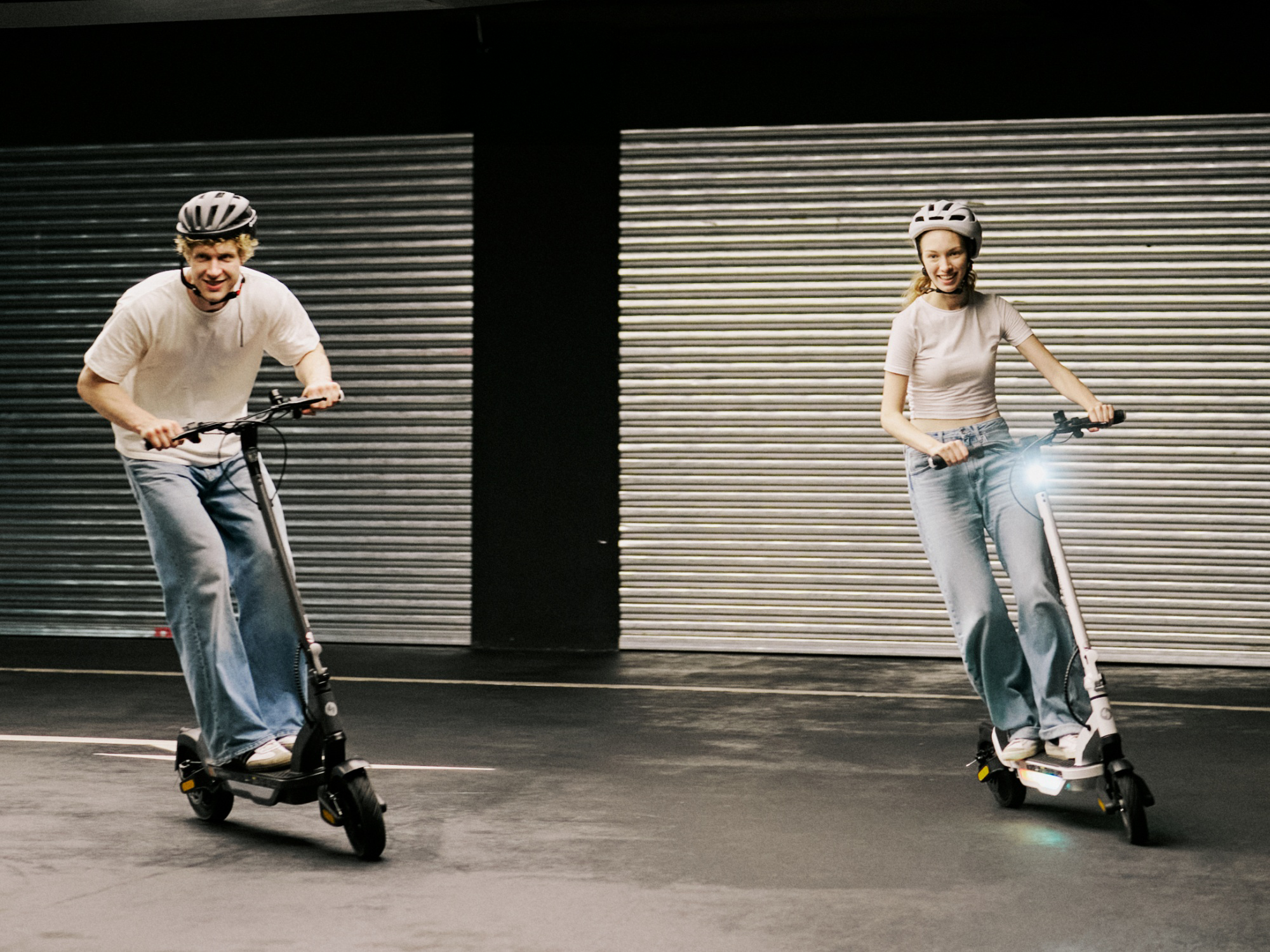 GT1 Dual Motor vs S Nova: Which iSinwheel Electric Scooter Is Right for Your Riding Style?