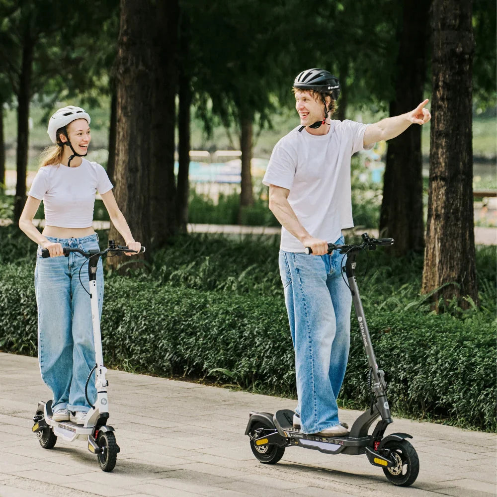 Electric Scooter vs E-Bike: Which Is Easier to Store in the City?