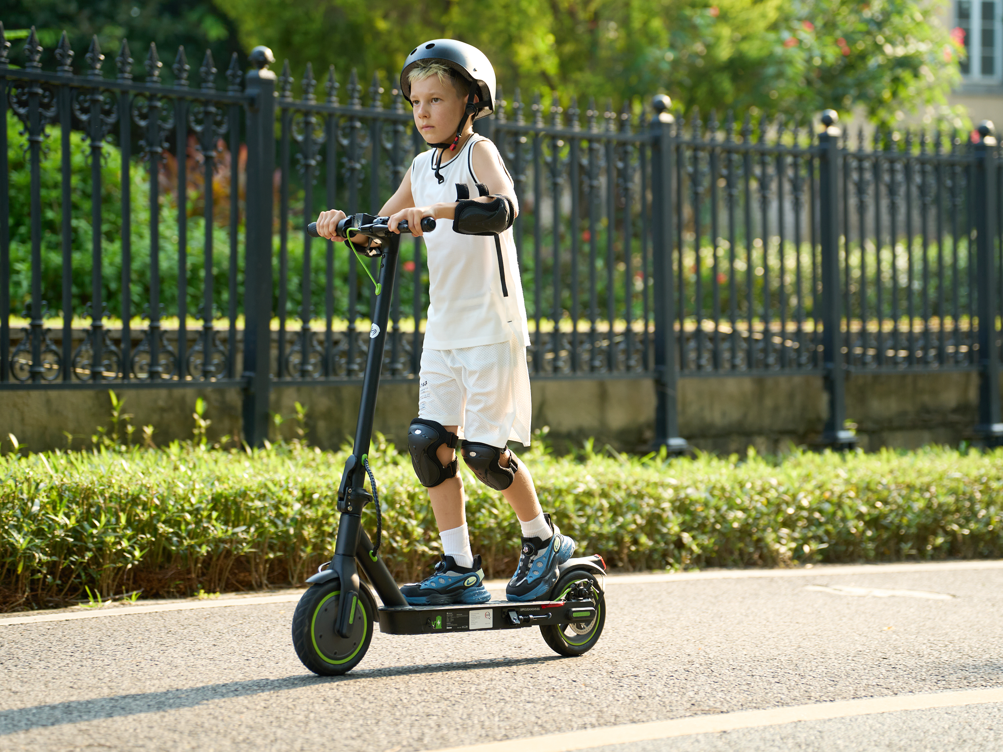 S Nova Review: A Smart, Comfortable, and Powerful Electric Scooter for Everyday Commuting
