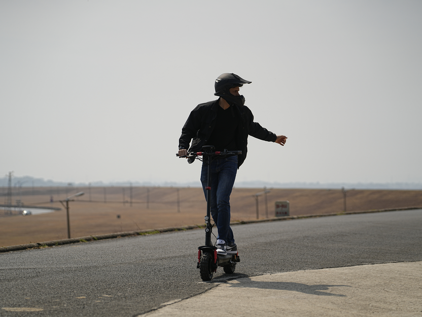 isinwheel GT2 1000W Off Road Electric Scooter 2026 Upgraded Version