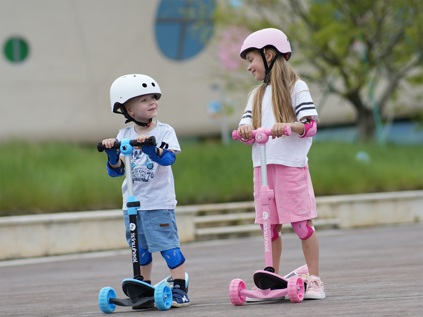 isinwheel 2-in-1 Mini Pro Electric Scooter for Kids