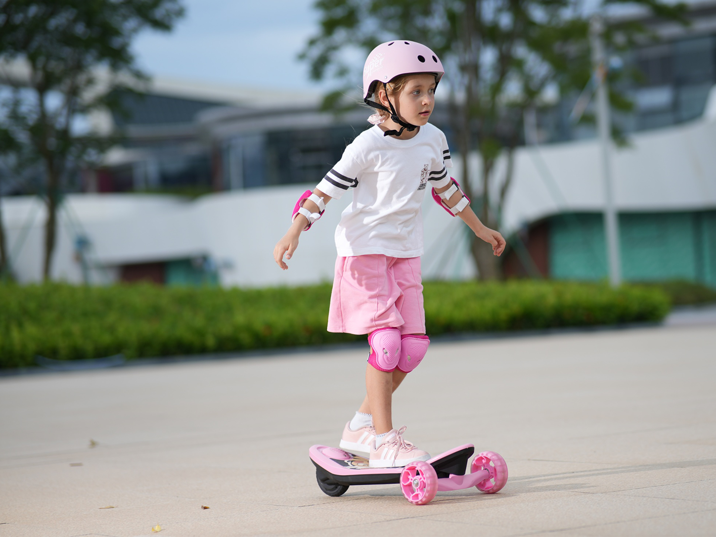 isinwheel 2-in-1 Mini Pro Electric Scooter for Kids