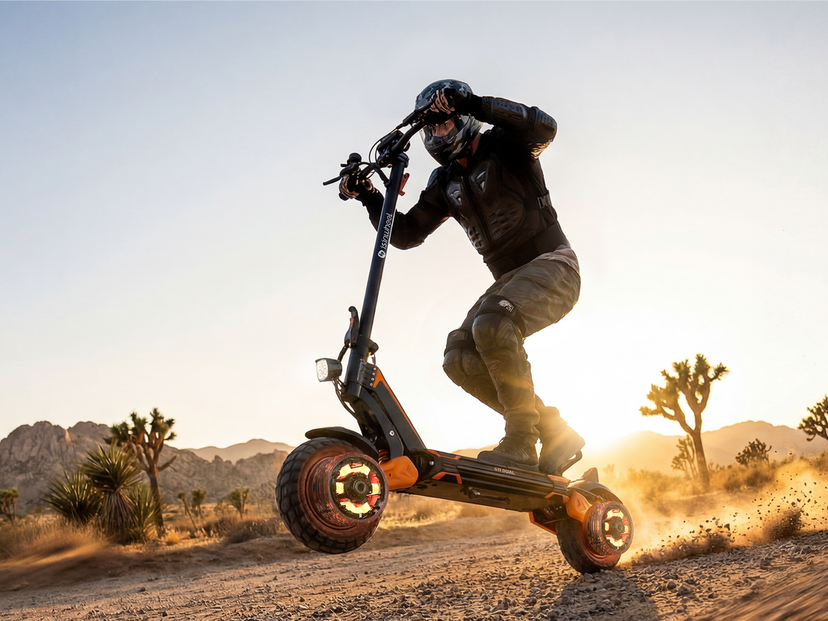 isiwheel GT1 Dual Motor Electric Scooter
