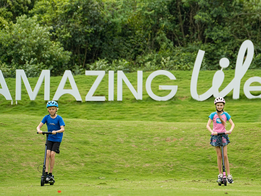isinwheel S7 Electric Scooter for Kids