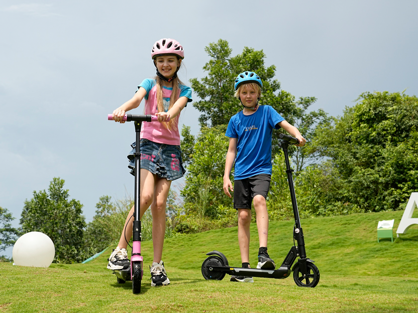 isinwheel S7 Electric Scooter for Kids